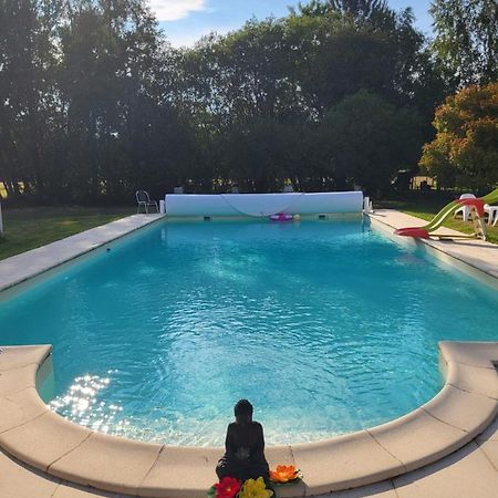 Bed and Breakfast Domaine De La Sarrotte Saugon Екстер'єр фото