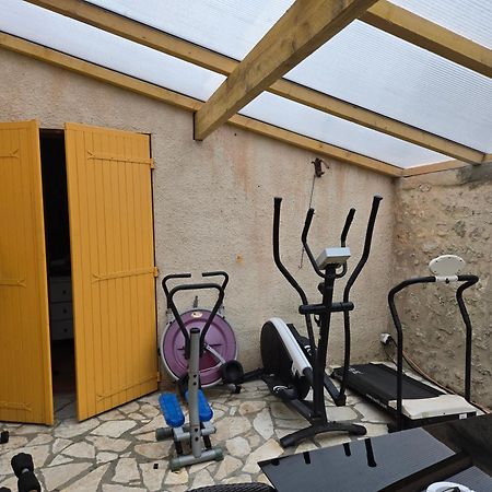 Bed and Breakfast Domaine De La Sarrotte Saugon Екстер'єр фото