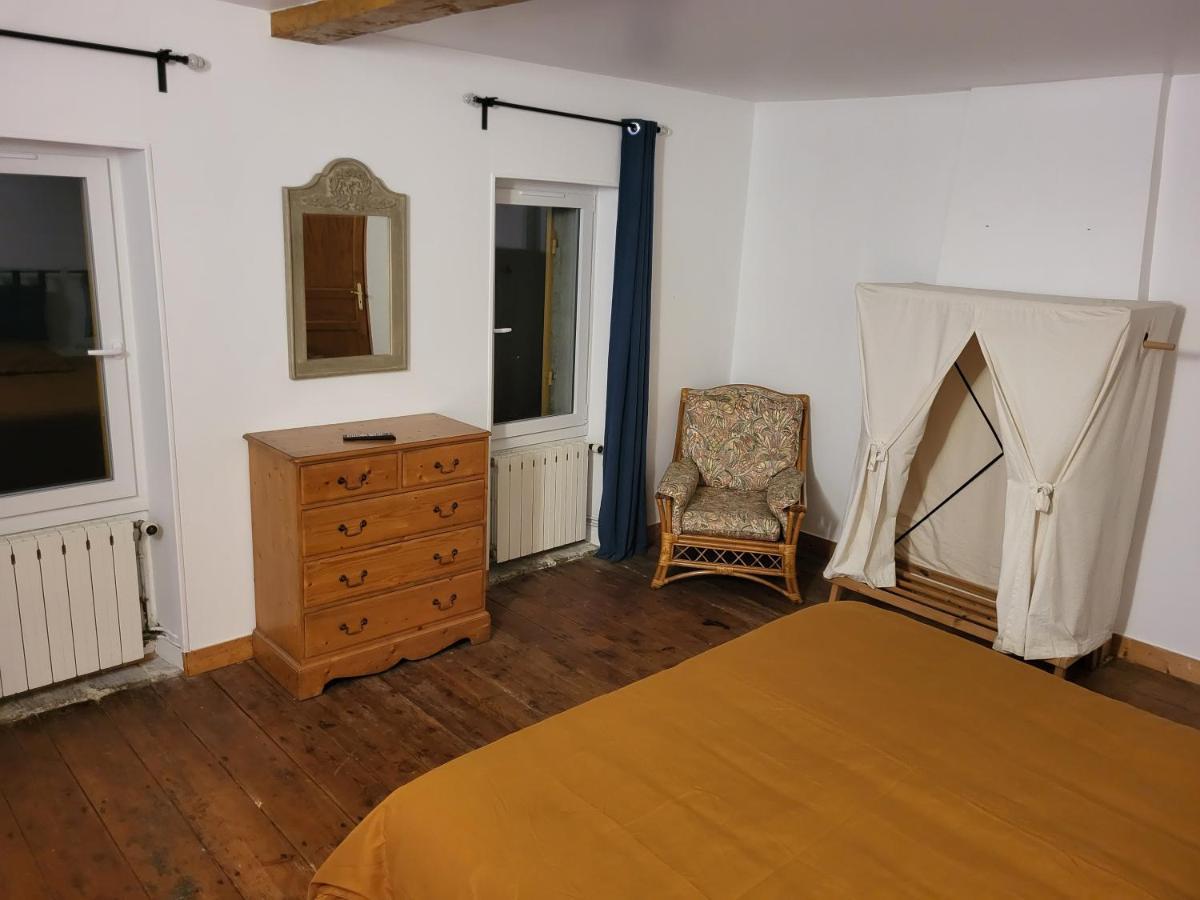 Bed and Breakfast Domaine De La Sarrotte Saugon Екстер'єр фото