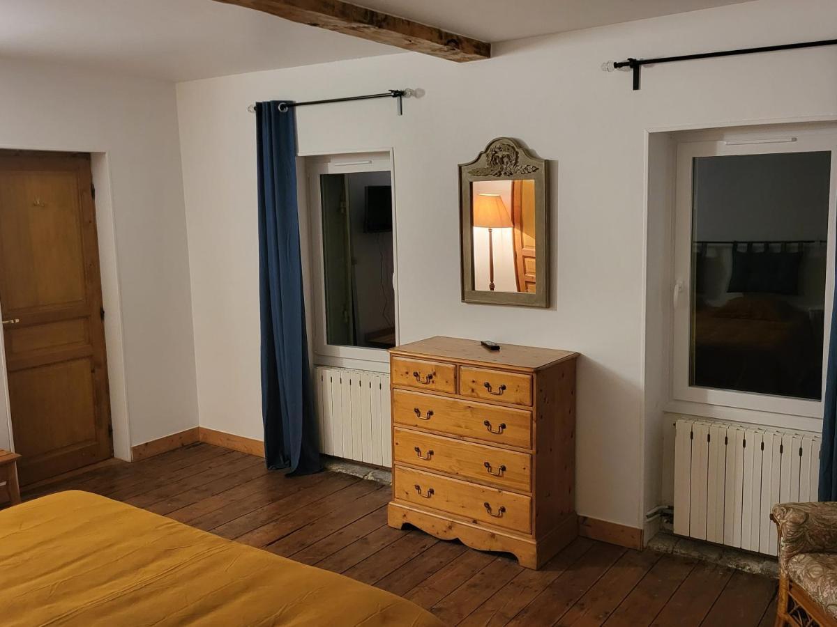 Bed and Breakfast Domaine De La Sarrotte Saugon Екстер'єр фото