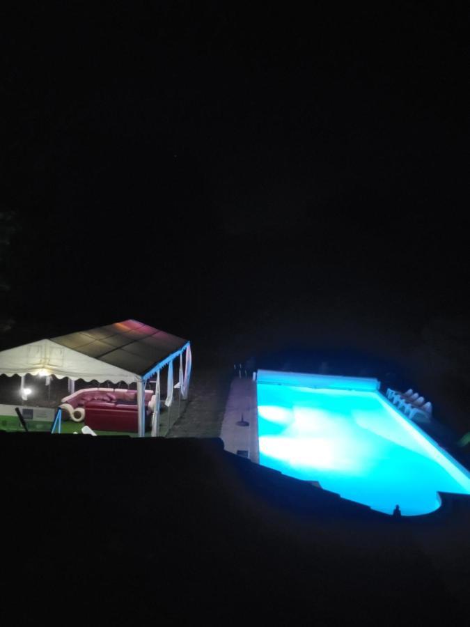 Bed and Breakfast Domaine De La Sarrotte Saugon Екстер'єр фото