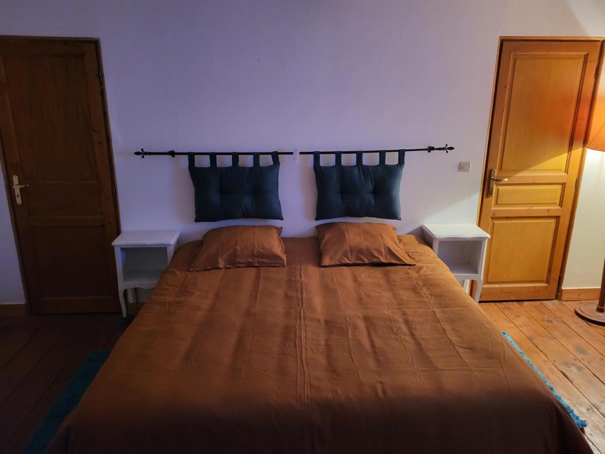 Bed and Breakfast Domaine De La Sarrotte Saugon Екстер'єр фото