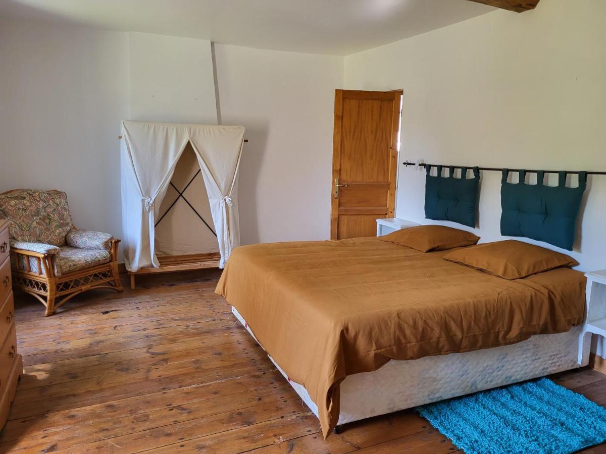 Bed and Breakfast Domaine De La Sarrotte Saugon Екстер'єр фото