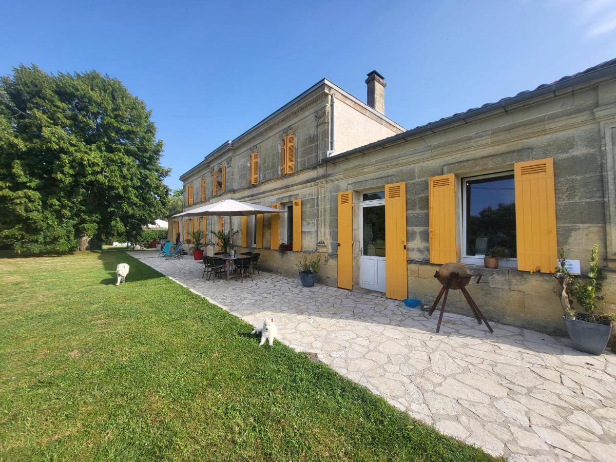 Bed and Breakfast Domaine De La Sarrotte Saugon Екстер'єр фото