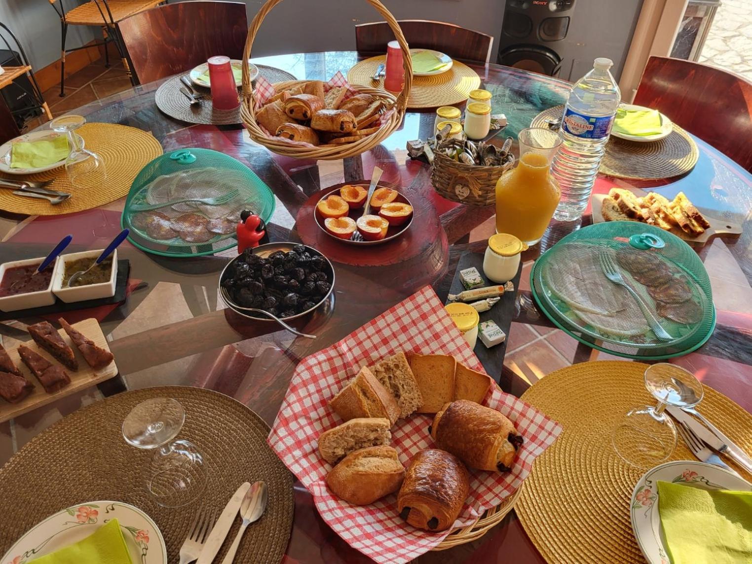 Bed and Breakfast Domaine De La Sarrotte Saugon Екстер'єр фото